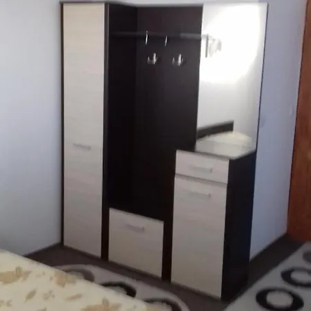 Hipo